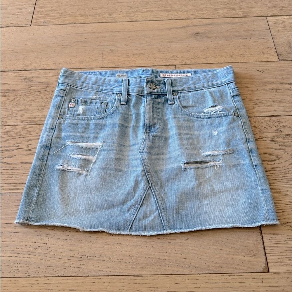 AG Adriano Goldschmied Box Skirt Distressed Denim Mini Skirt Light Wash 27 (941)